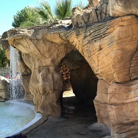 Camping Mobilhome Dans Les Sables D'or 4*