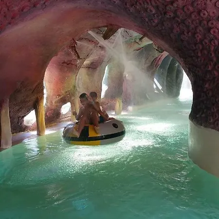 Kemping Mobilhome Dans Les Sables D'or Agde